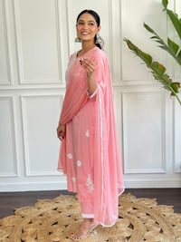 Pink Floral Embroidered Kurta Pant