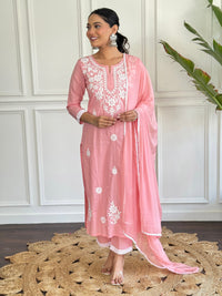 Pink Floral Embroidered Kurta Pant