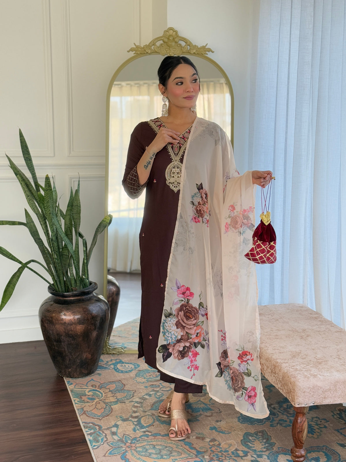 Mocha Rose Embroidered Kurta Pant