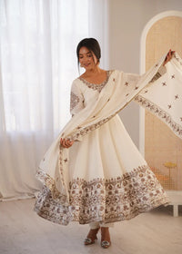 Moonlit Pearl Roman Silk Suit Set