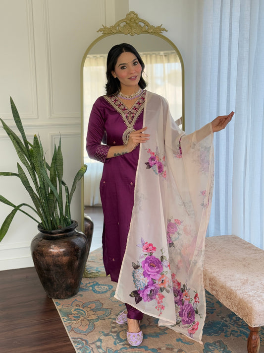 Mocha Rose Embroidered Kurta Pant